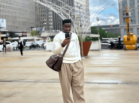 Victor Thompson – Uwese Lyrics