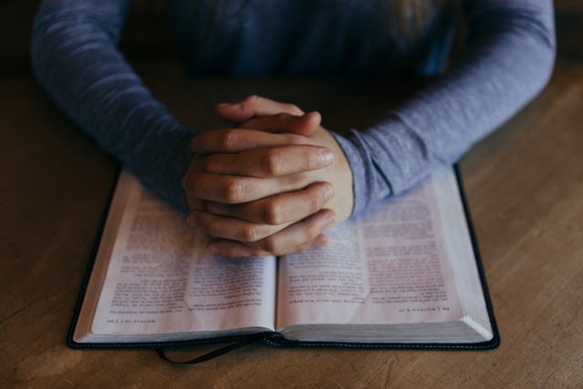 12 short prayers to connect with God